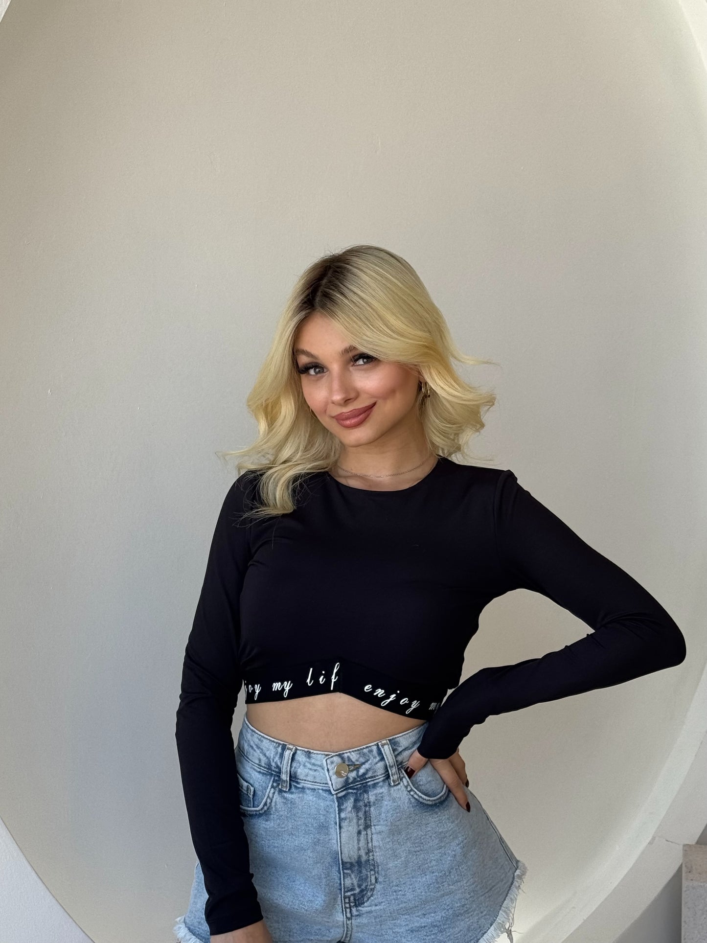 Siyah Uzun Kol Crop