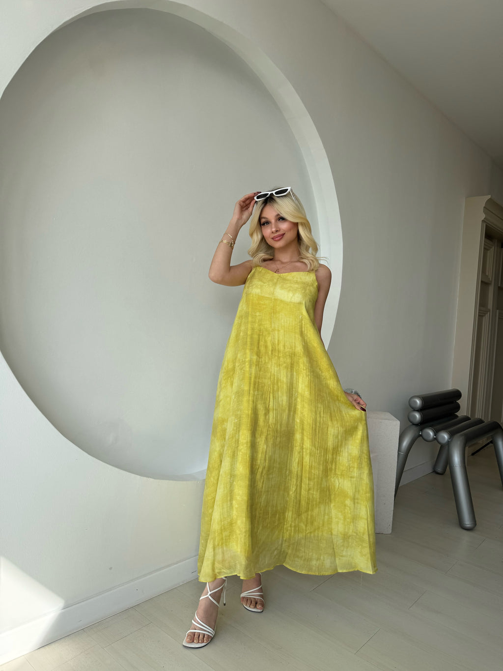 İp Askılı Astarlı Elbise