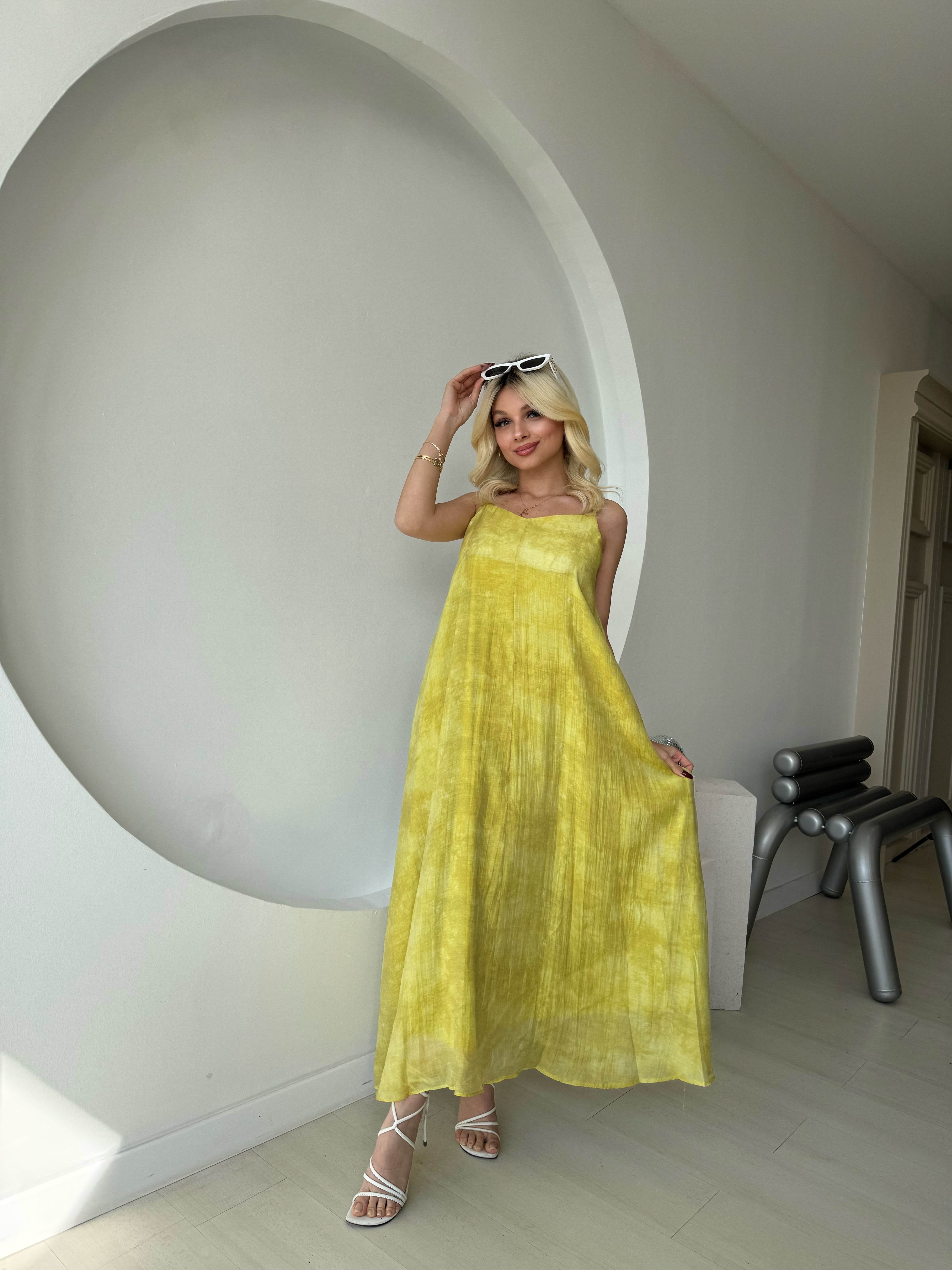 İp Askılı Astarlı Elbise