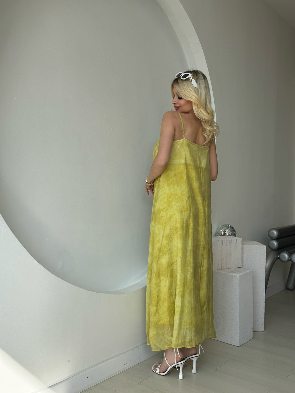 İp Askılı Astarlı Elbise