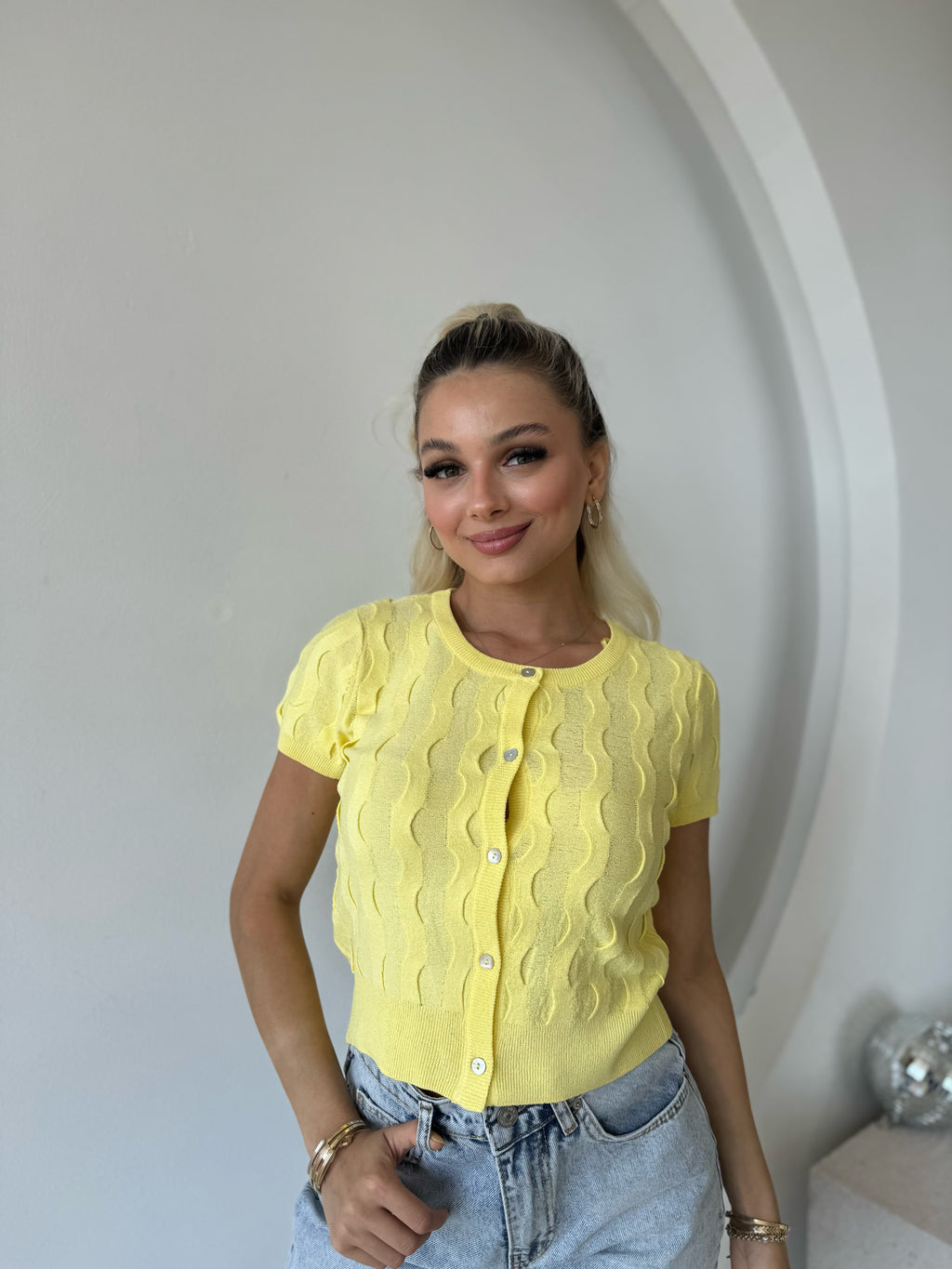 Sarı Kısa Kol Düğmeli Hırka