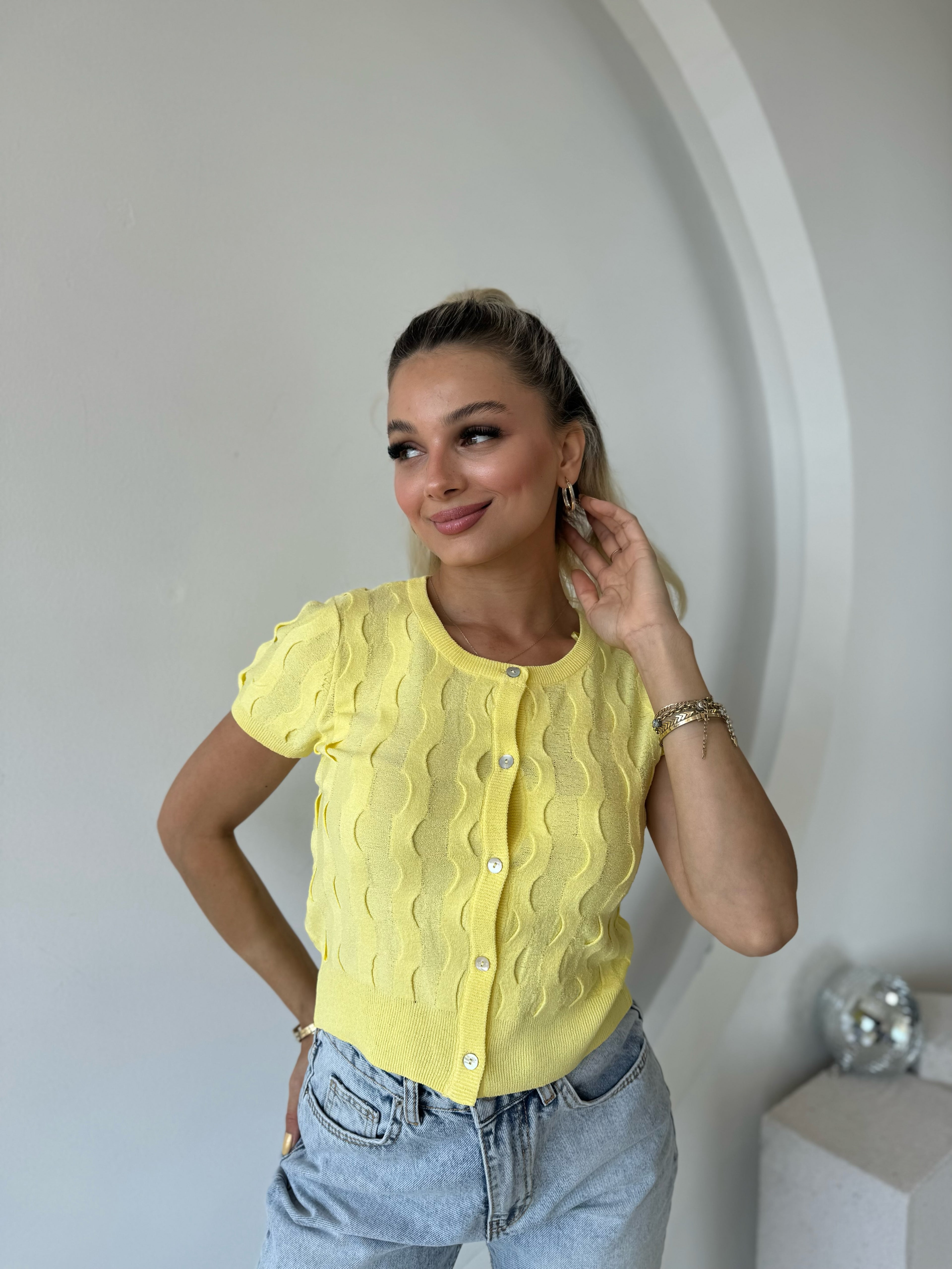 Sarı Kısa Kol Düğmeli Hırka