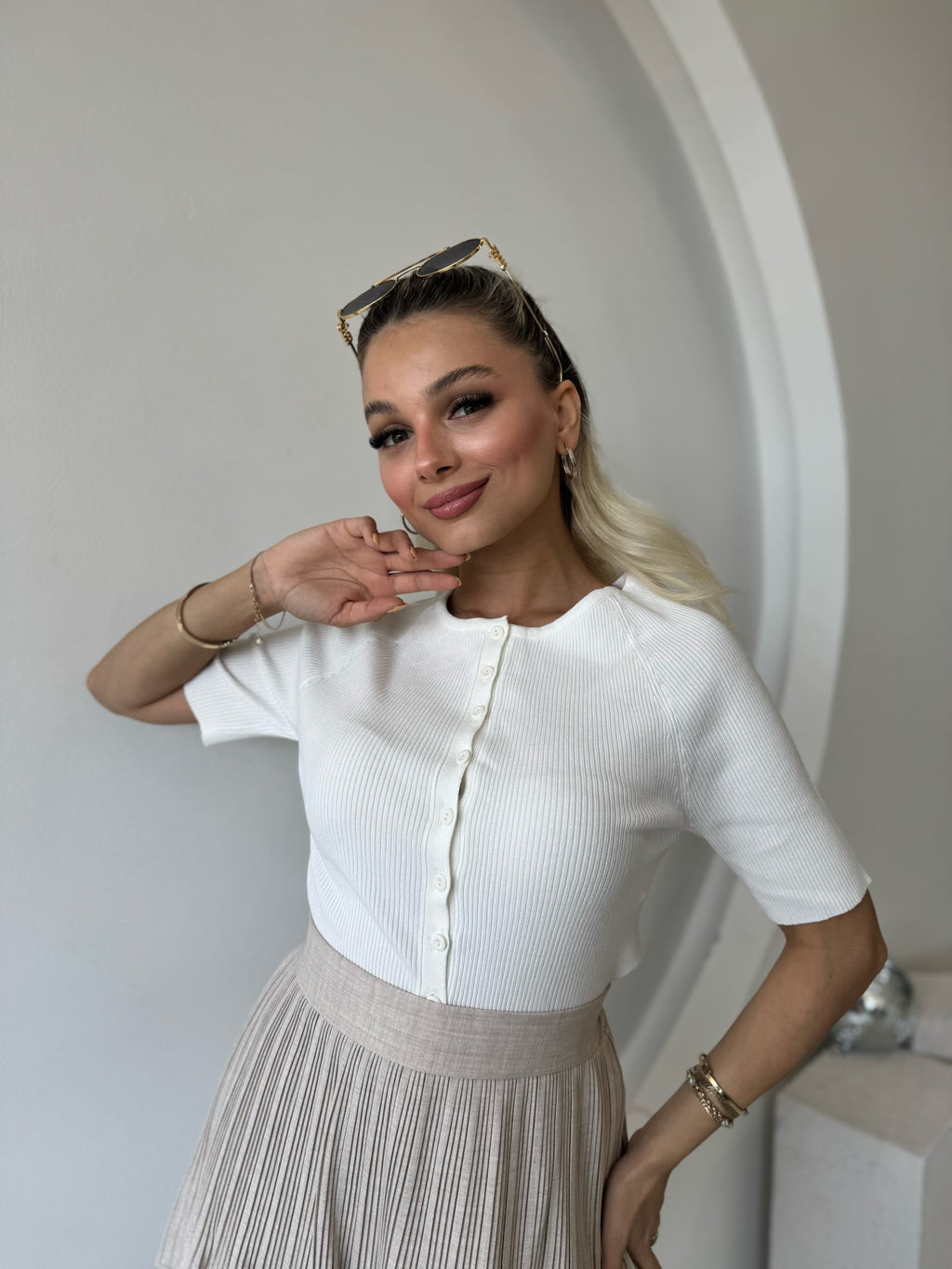 Ekru Açık Bisiklet Yaka Fitilli Yaka Düğmeli İnce Triko Hırka