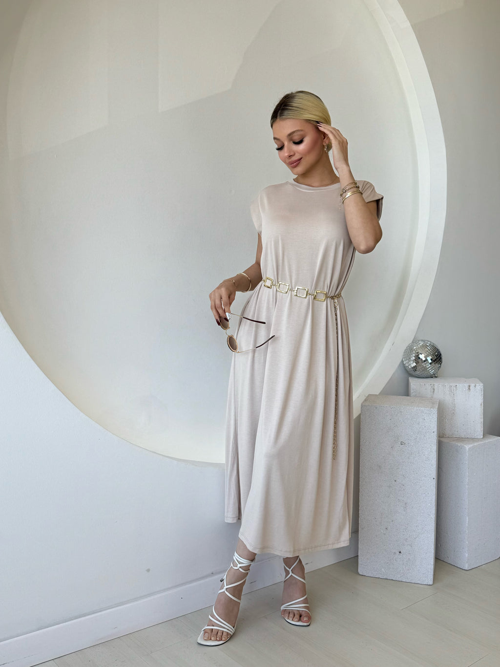 Kalın Askılı Modal Kumaş Bej Elbise