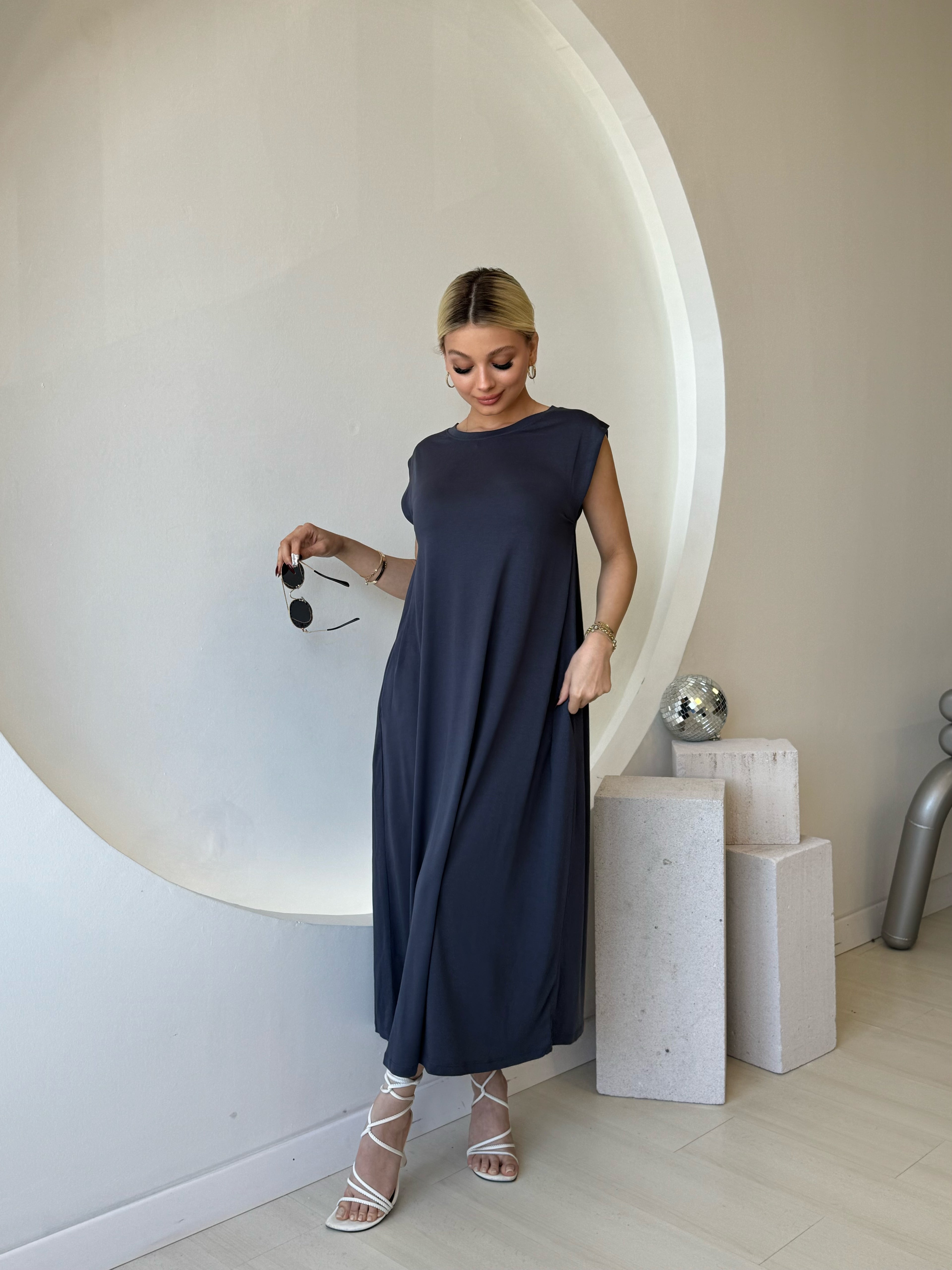 Kalın Askılı Modal Kumaş Antrasit Elbise