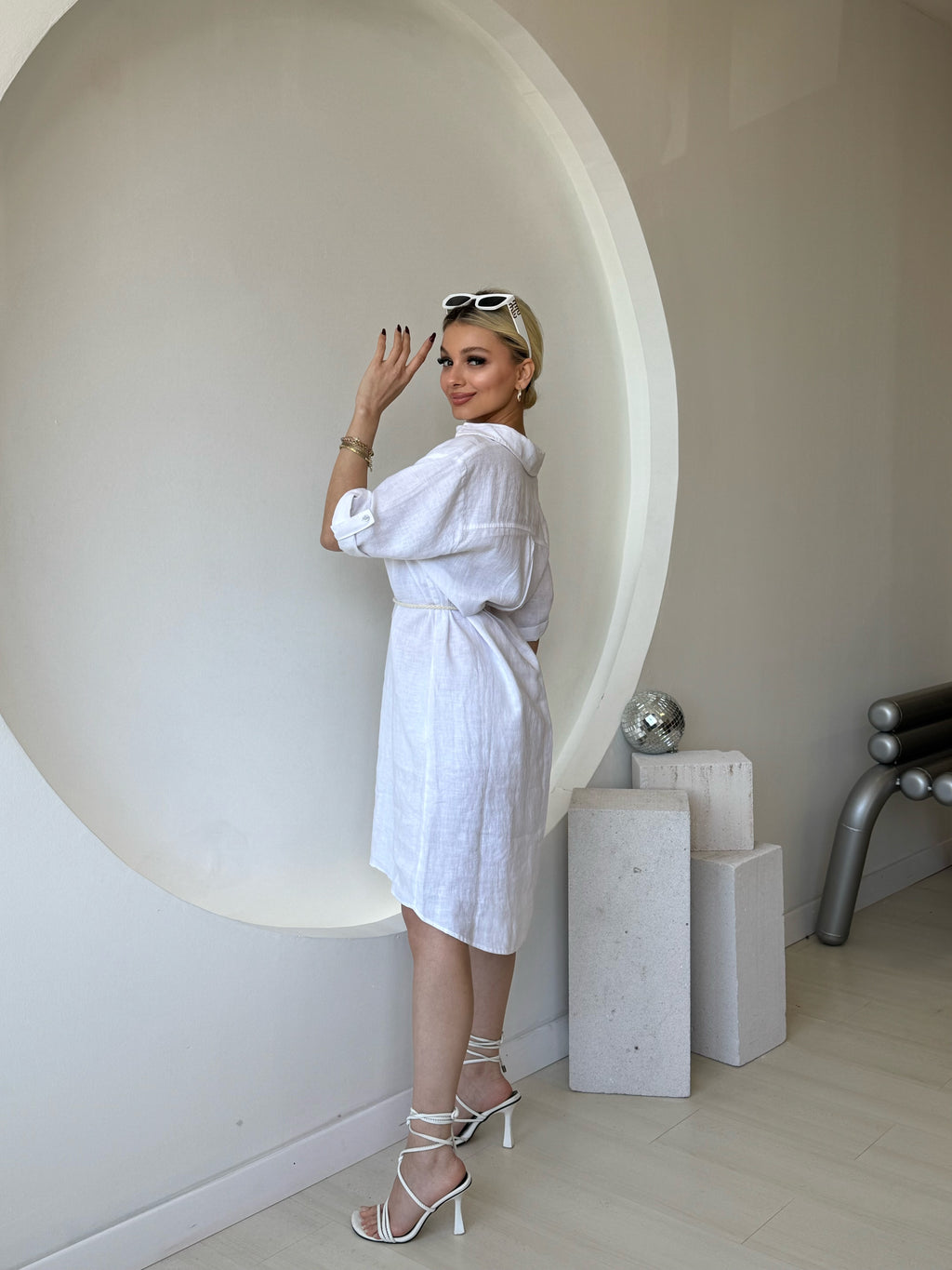 Gömlek Yaka Beyaz Keten Elbise