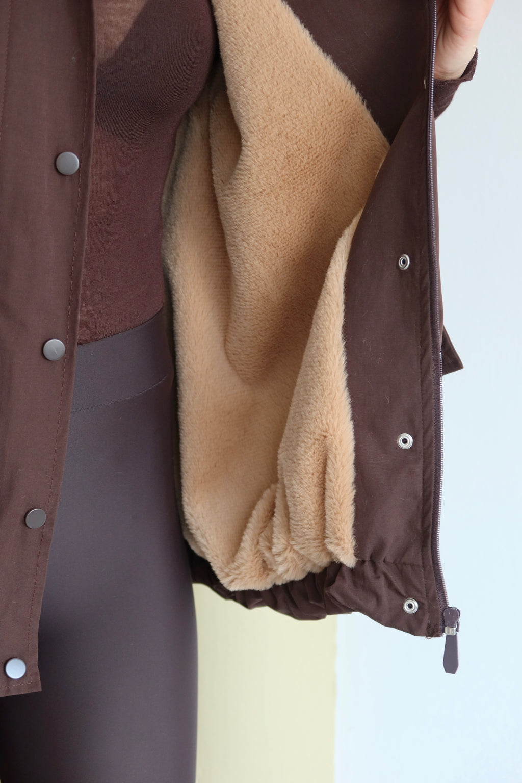 Kahverengi Kadife Yaka Detaylı Yelek