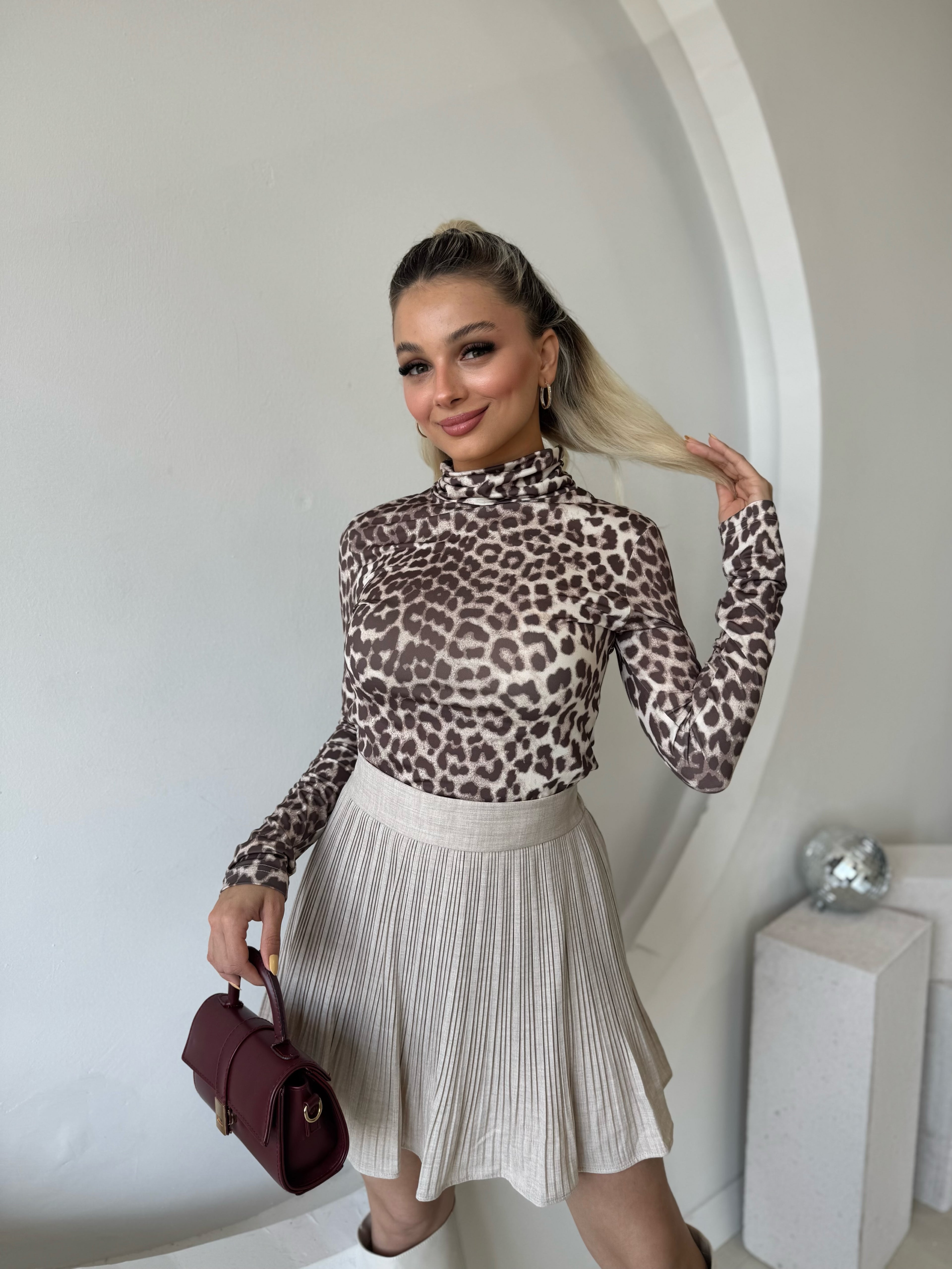 Leopar Desen Boğazlı Uzun Kol Bluz