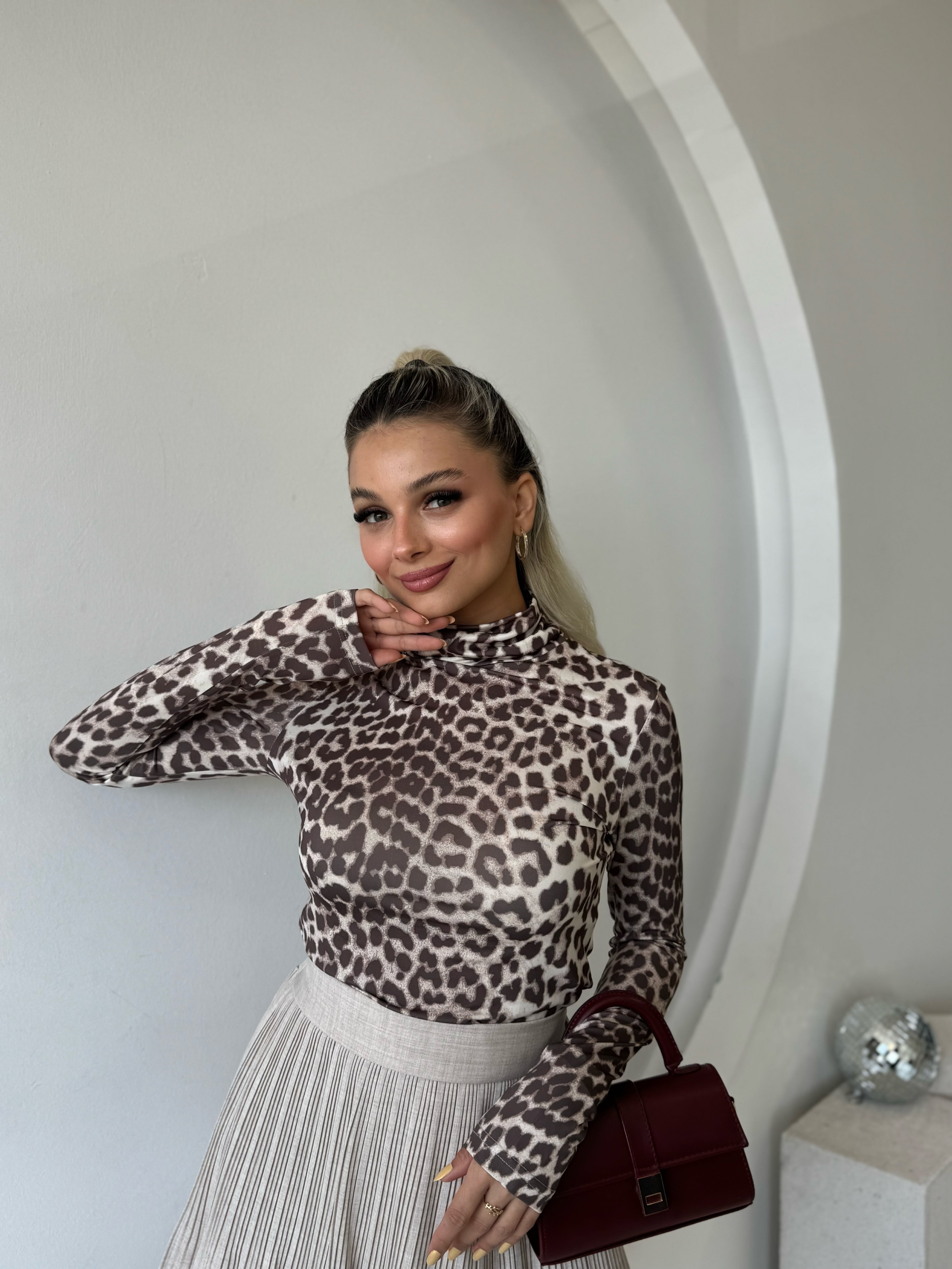 Leopar Desen Boğazlı Uzun Kol Bluz