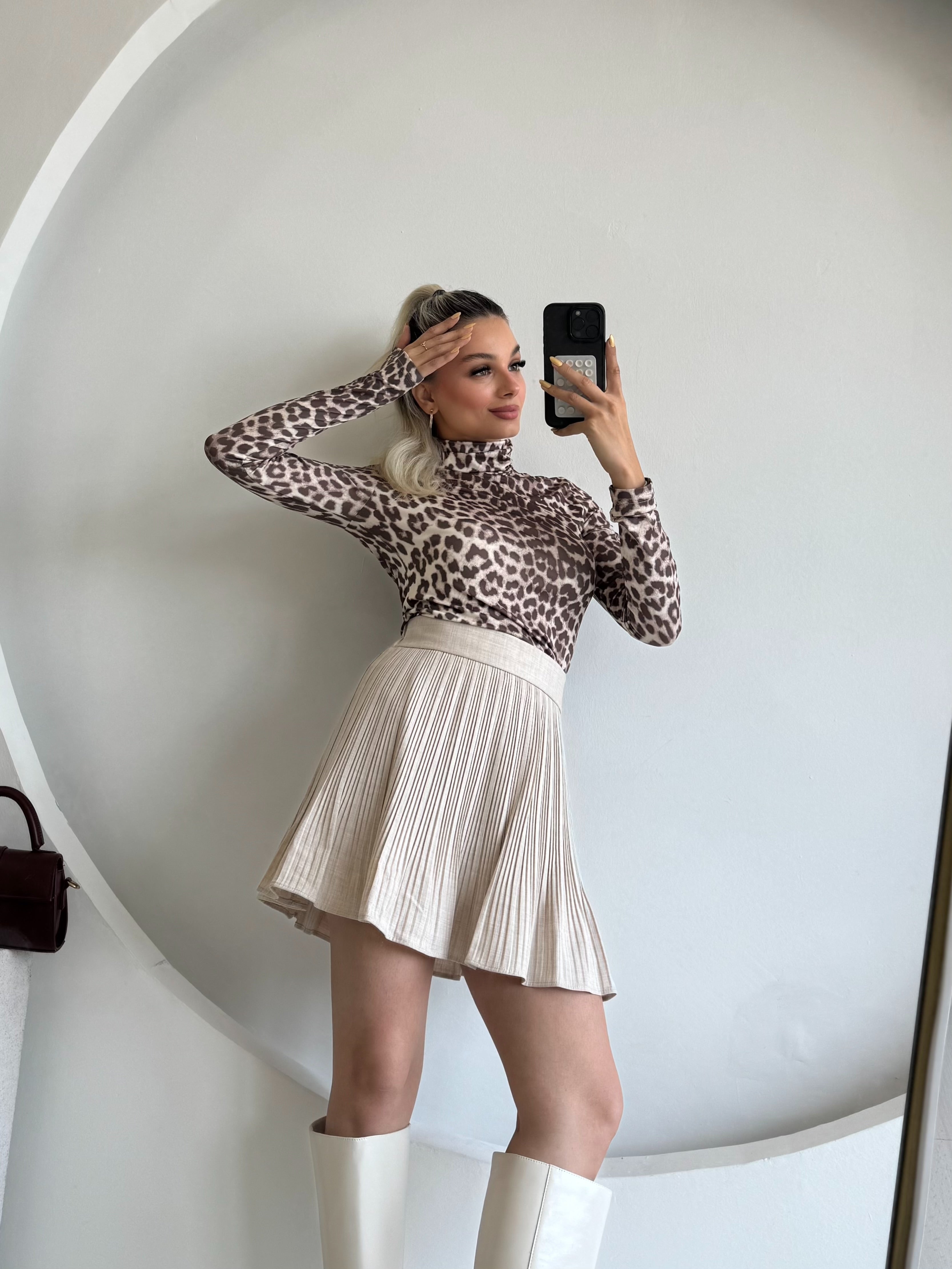 Taş Rengi Şortlu Piliseli Etek