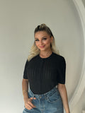 Siyah Kısa Kol Düğmeli Triko Hırka