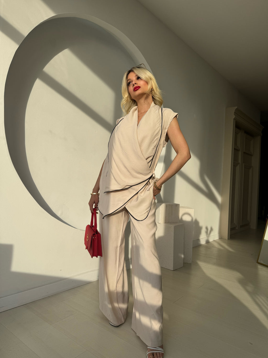 Ekru Biyeli Kruvaze Yelek Pantolon Takım