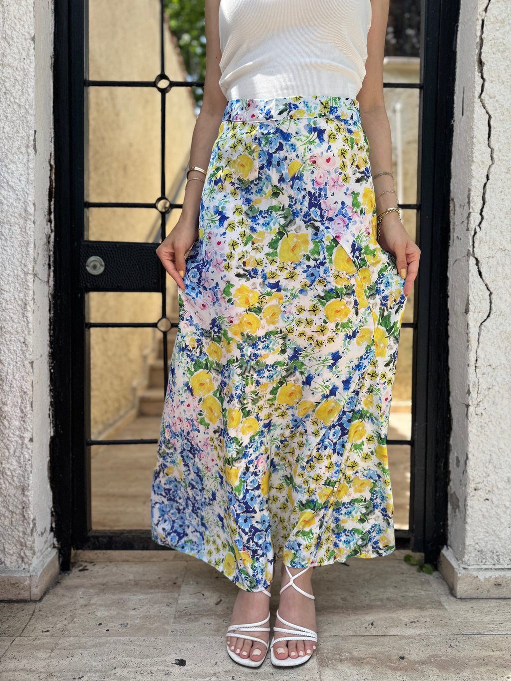 Mavi Çiçekli Uzun Saten Etek