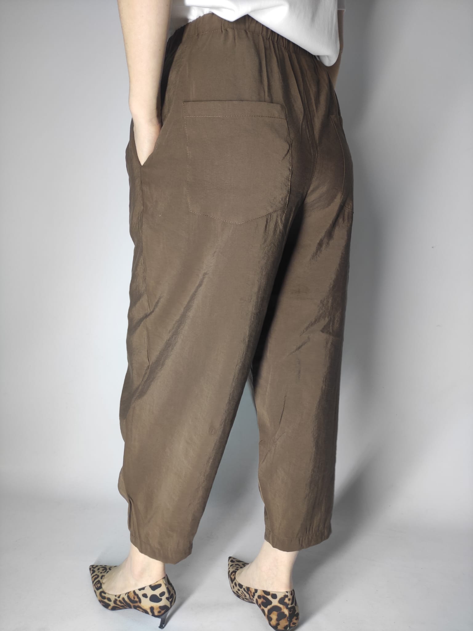 Kahverengi Beli Lastikli Paça Detaylı Cepli Pantolon