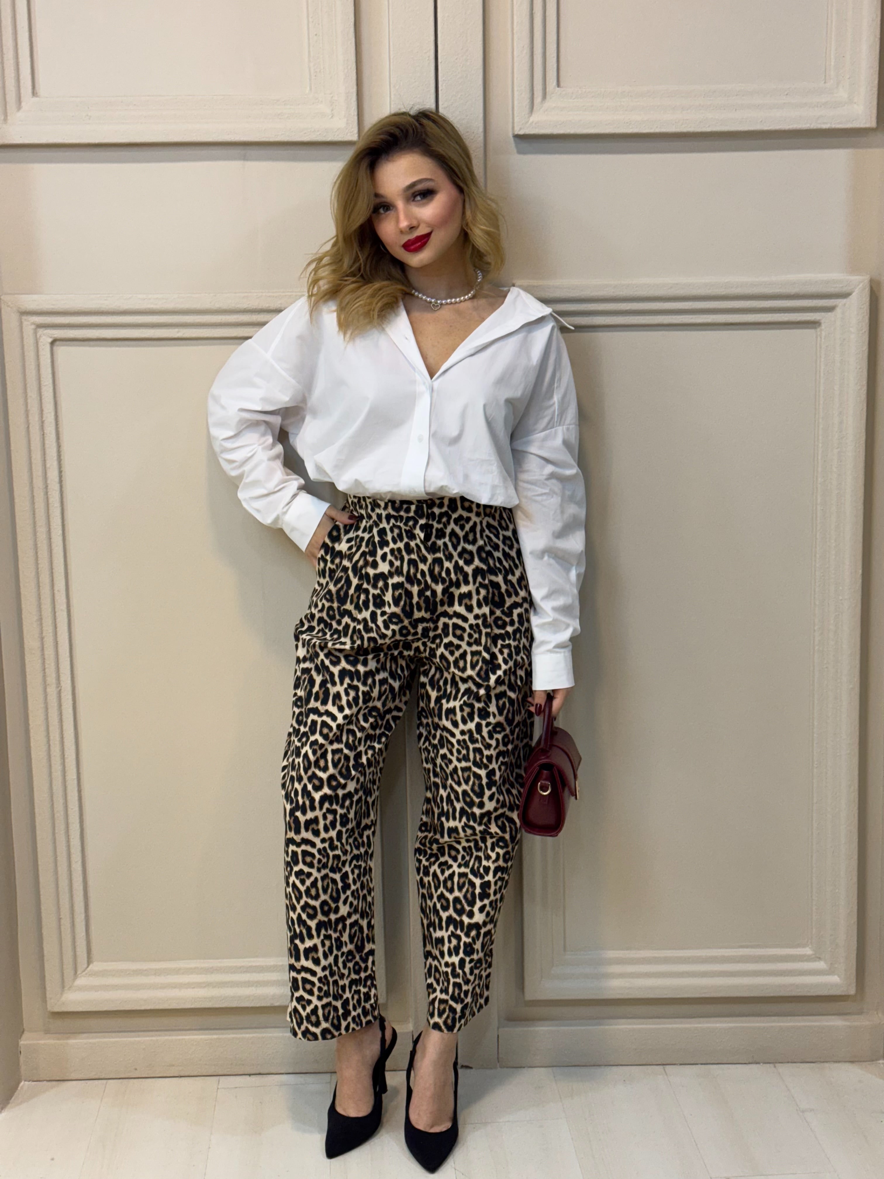 Beyaz Poplin Düğmeli Gömlek