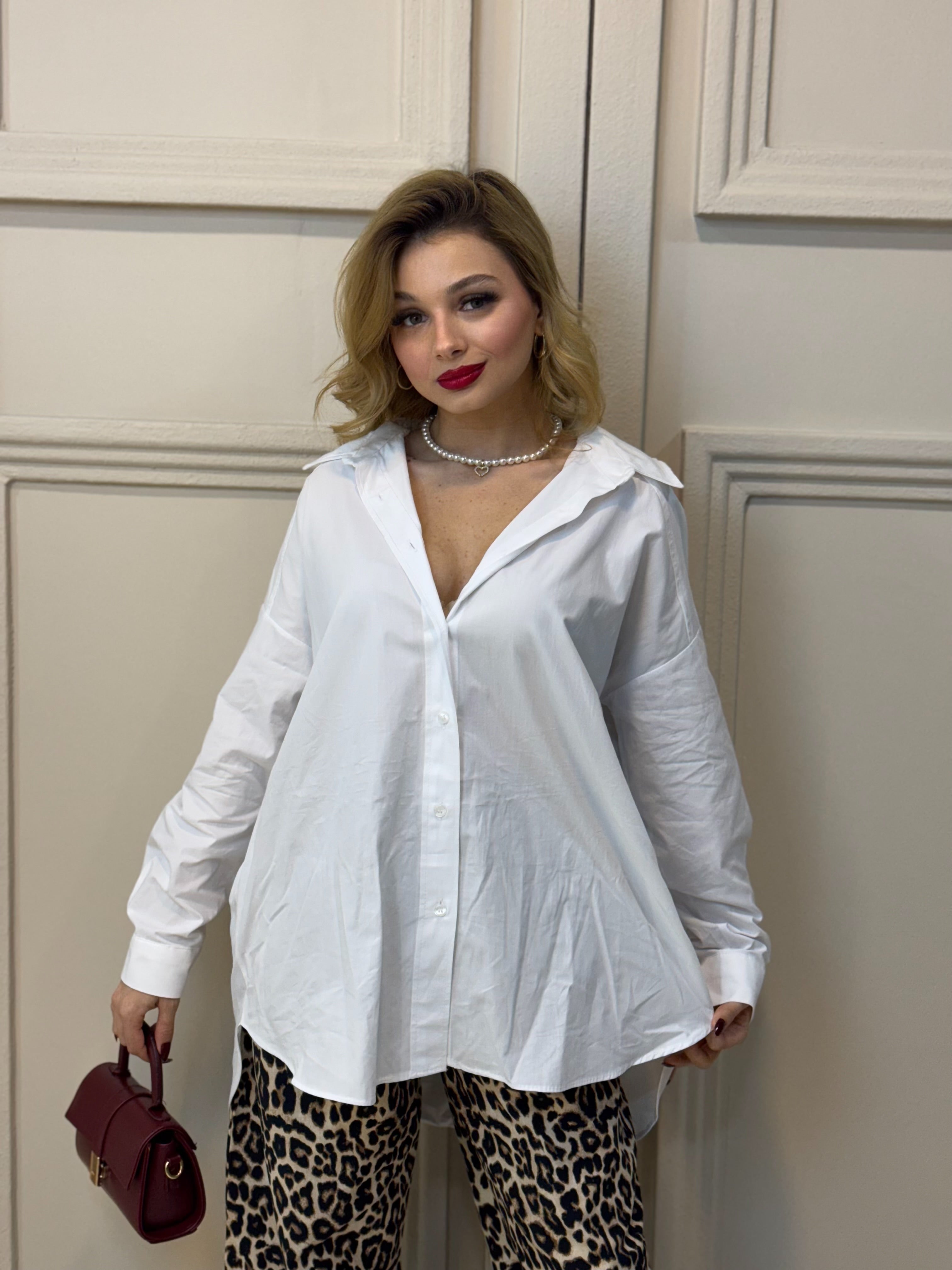 Beyaz Poplin Düğmeli Gömlek