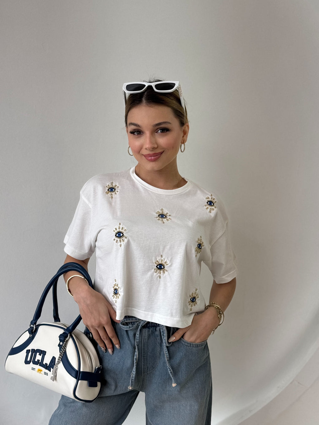Nazar Boncuklu Kısa Beyaz Tişört