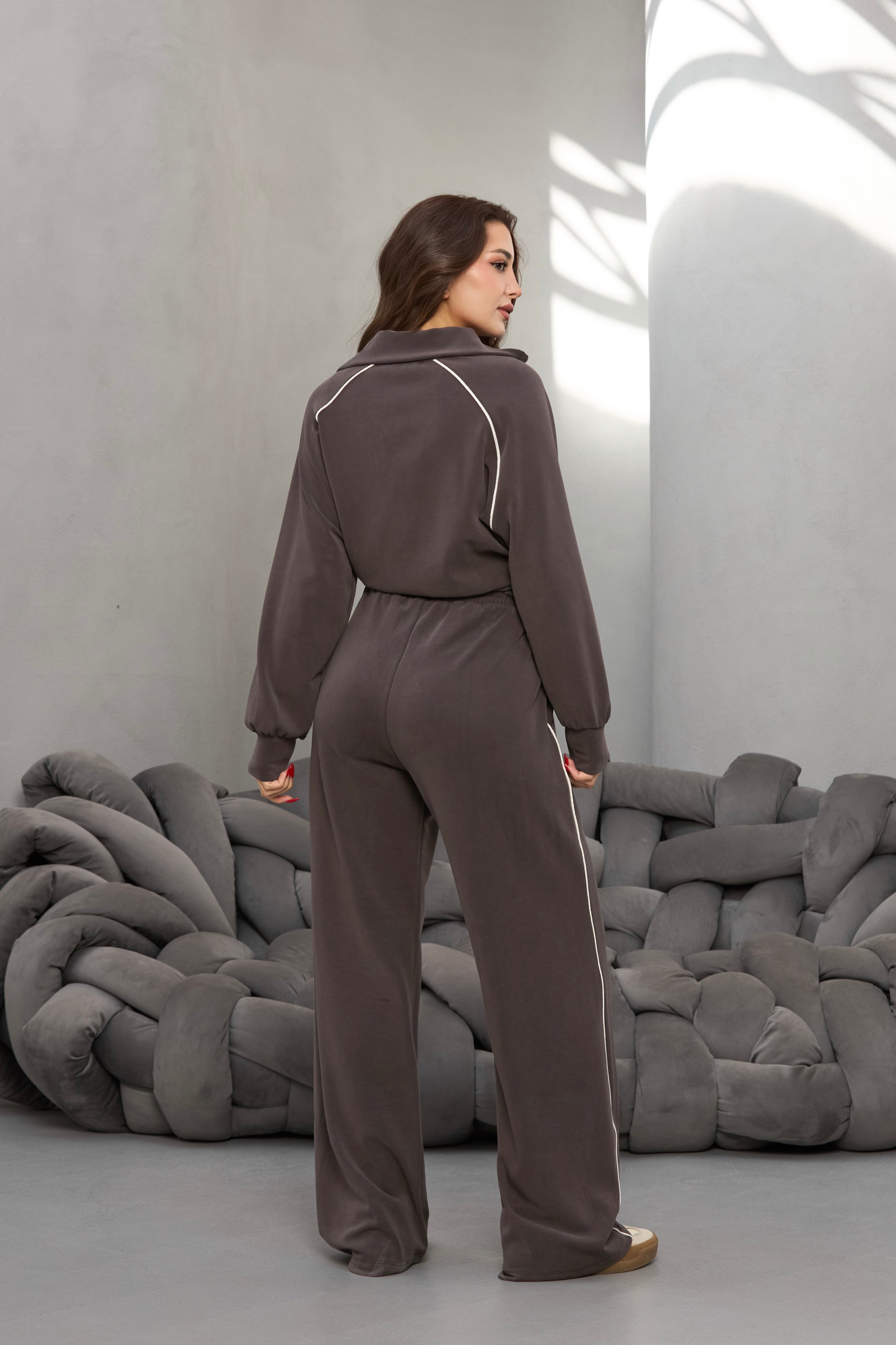 KAHVERENGİ BİYE DETAYLI BELİ LASTİKLİ EŞOFMAN TAKIMI