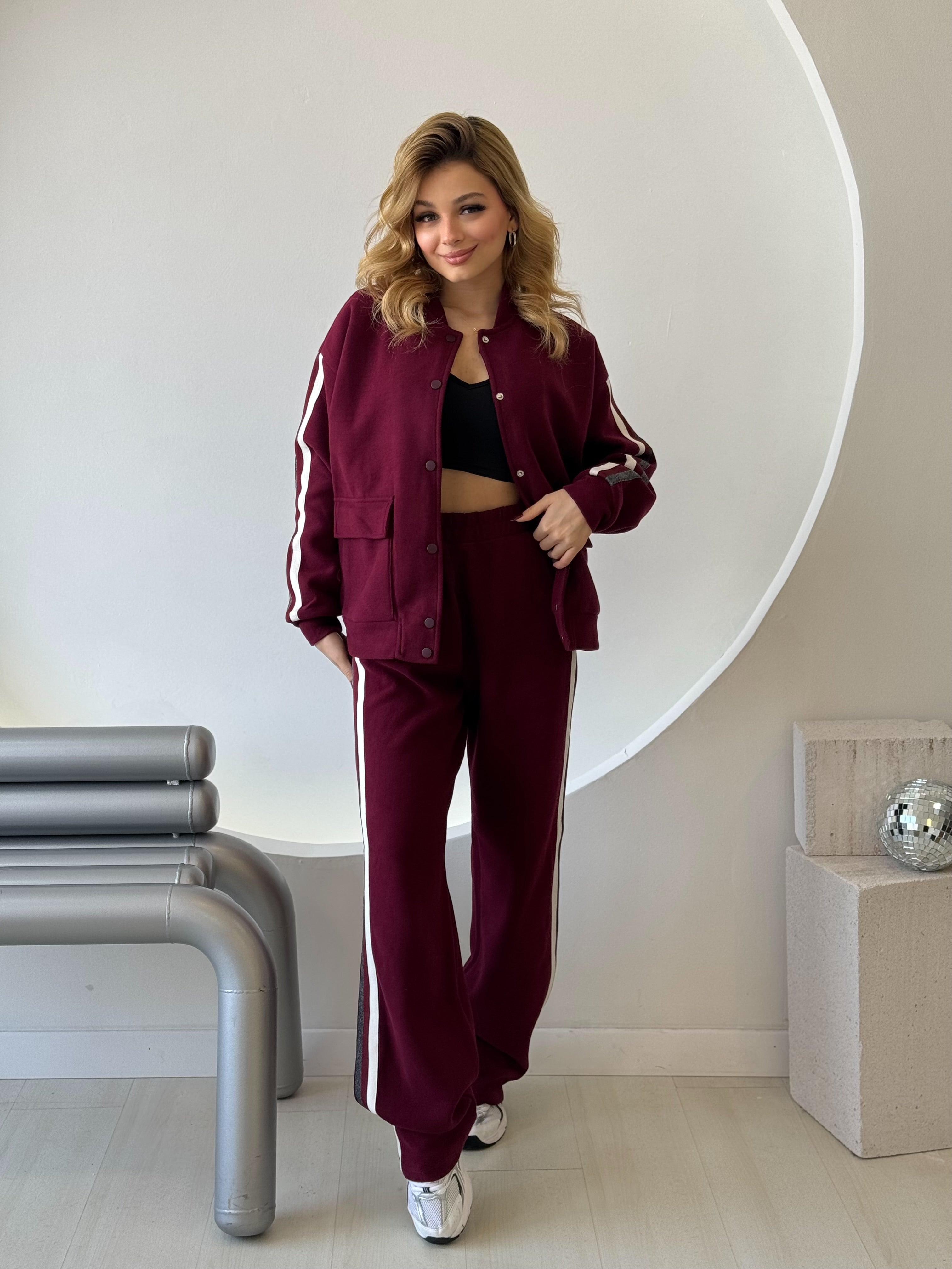 Bordo Düğme Ve Cep Detaylı Şeritli Astarlı Takım