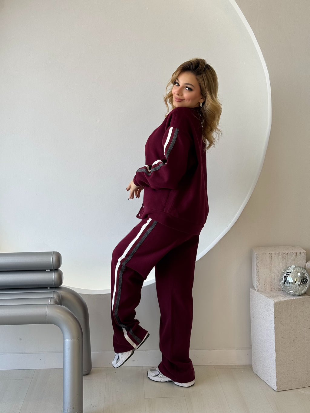 Bordo Düğme Ve Cep Detaylı Şeritli Astarlı Takım