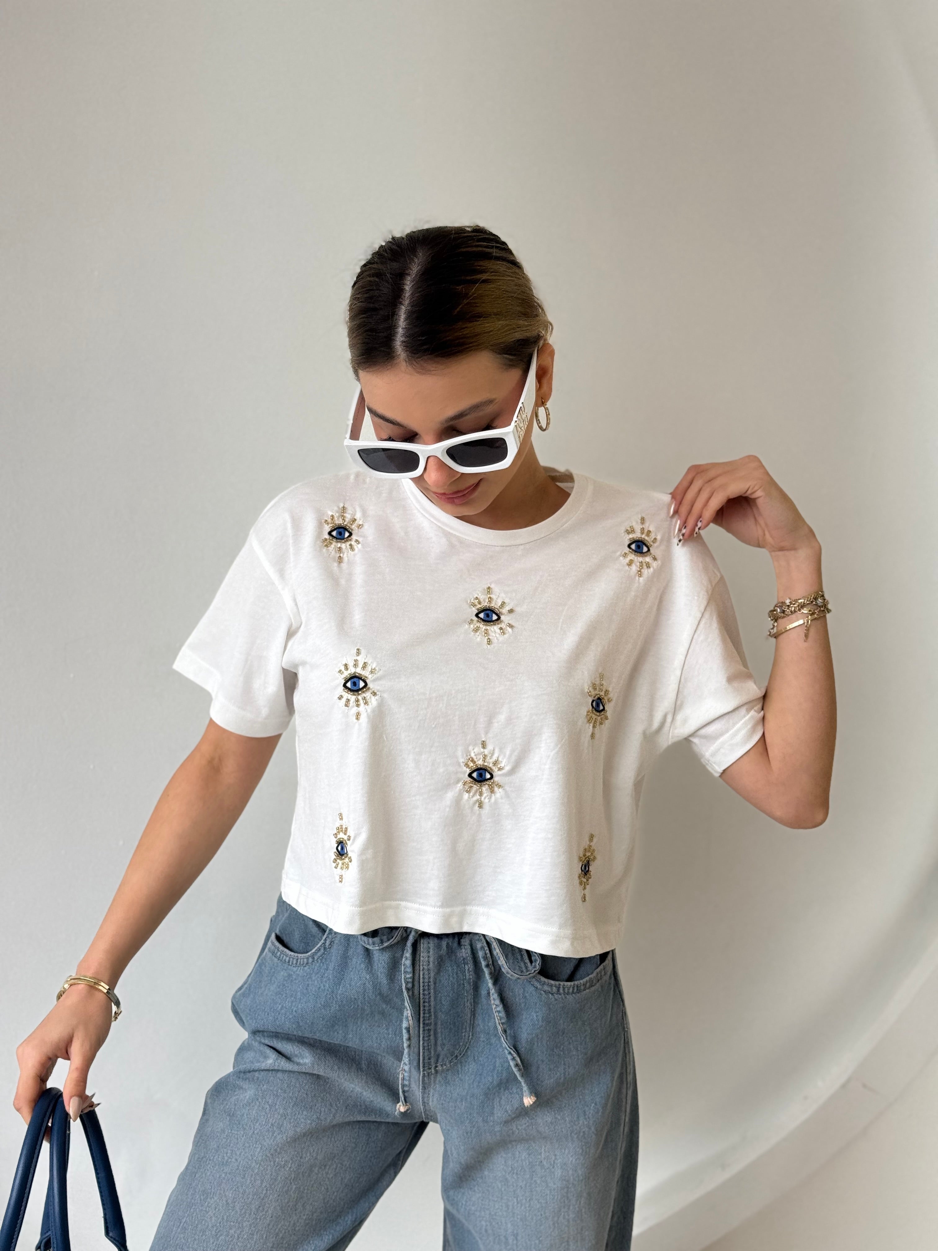 Nazar Boncuklu Kısa Beyaz Tişört