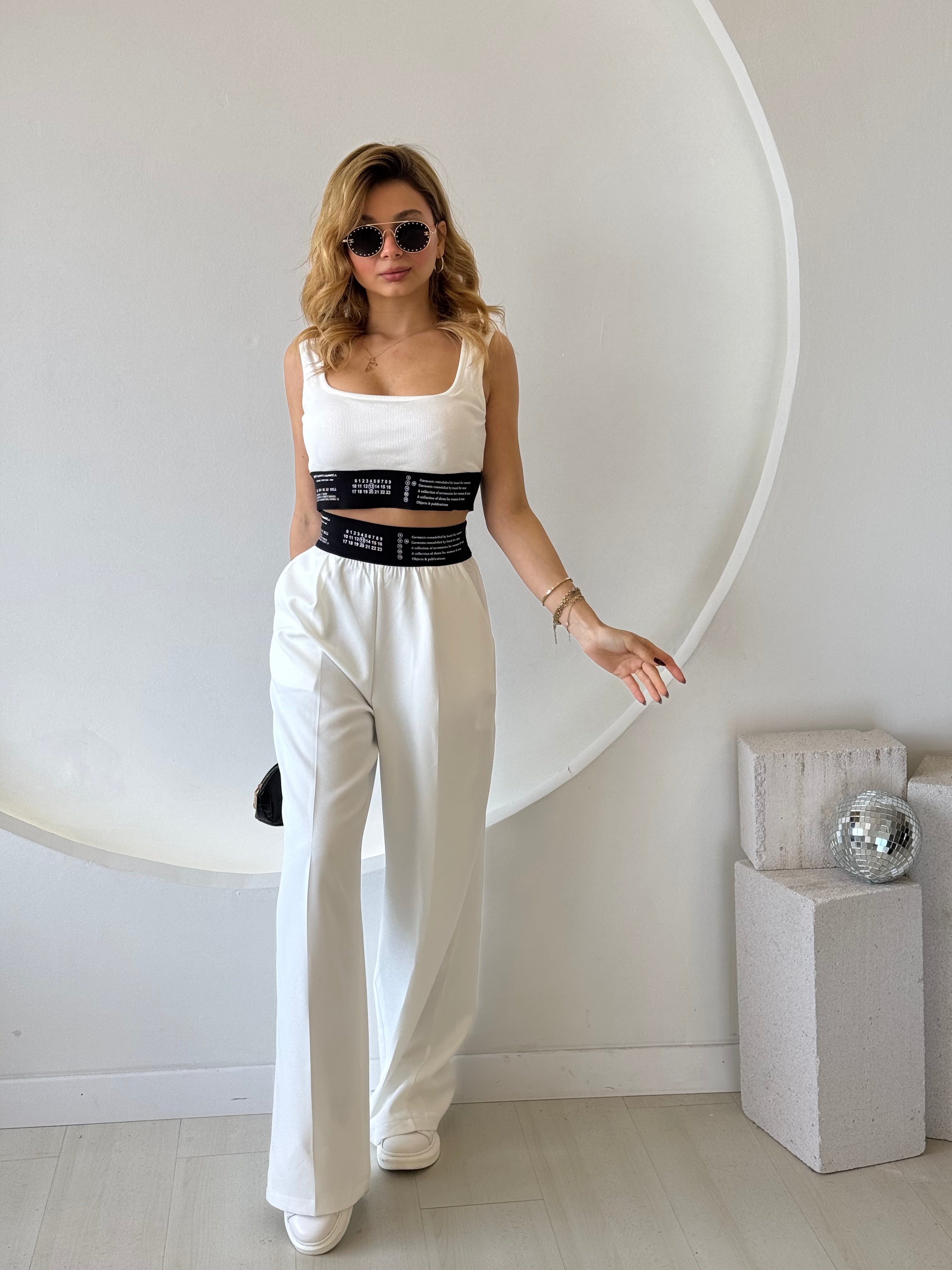 Beyaz Pantolon Crop Takım