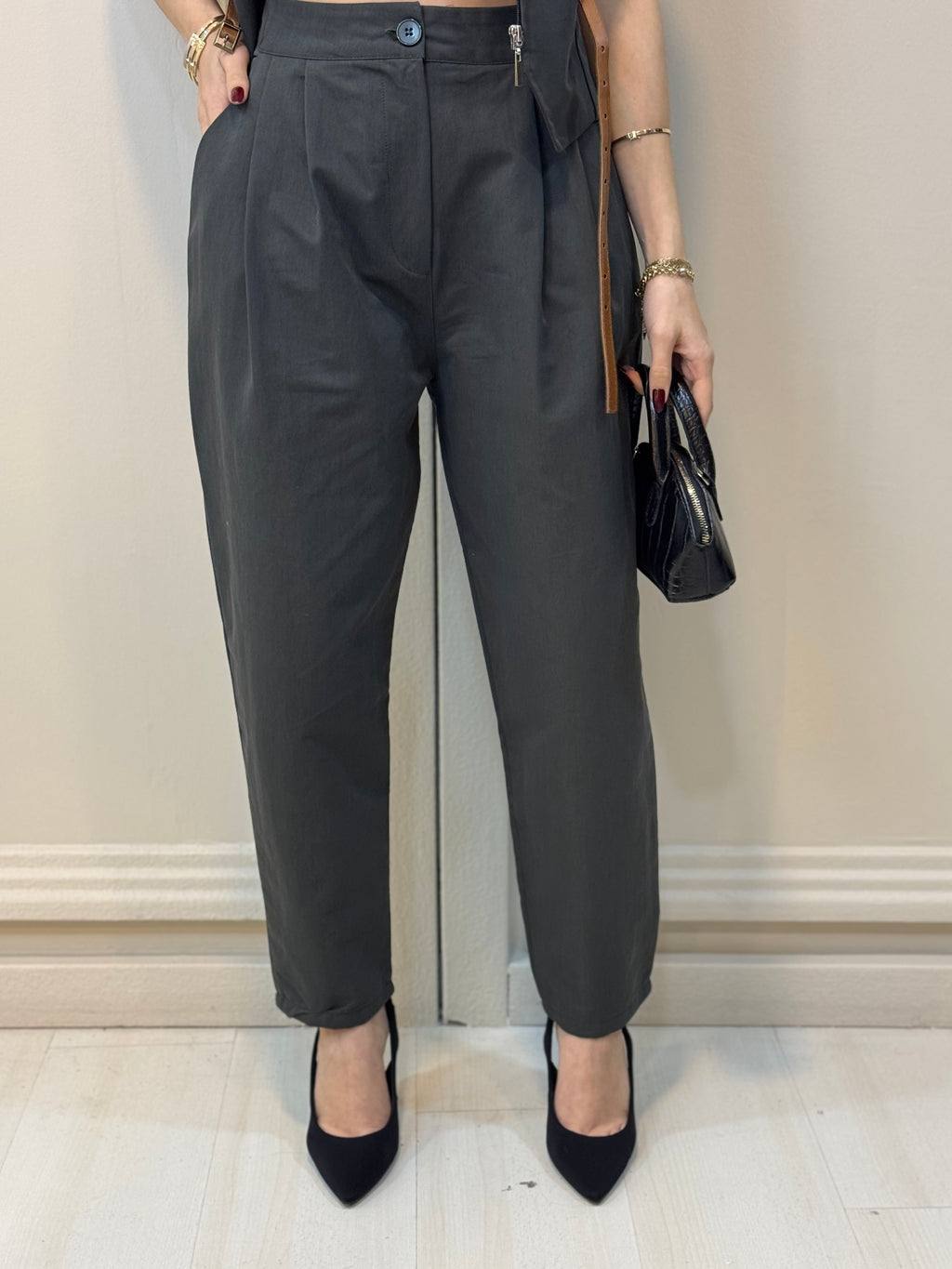 Kemer Detaylı Yelekli Pantolon Takım