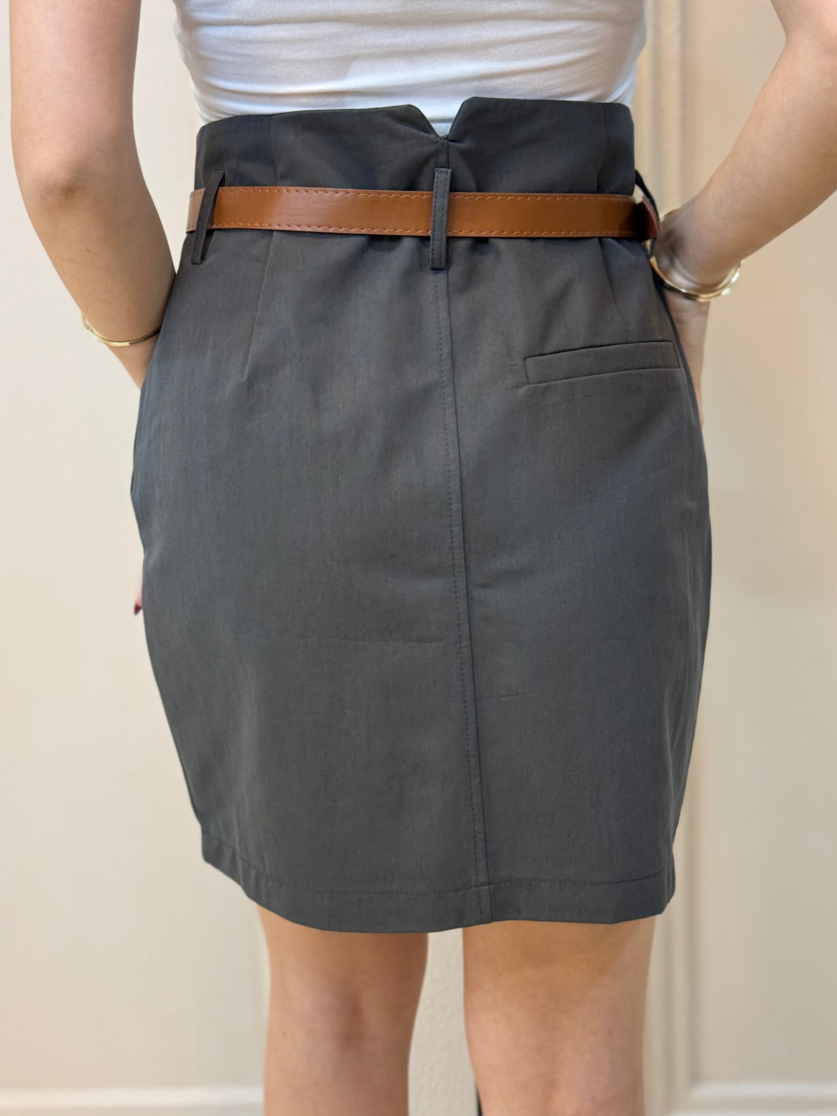 Kemer Detaylı Ceket Etek Takım