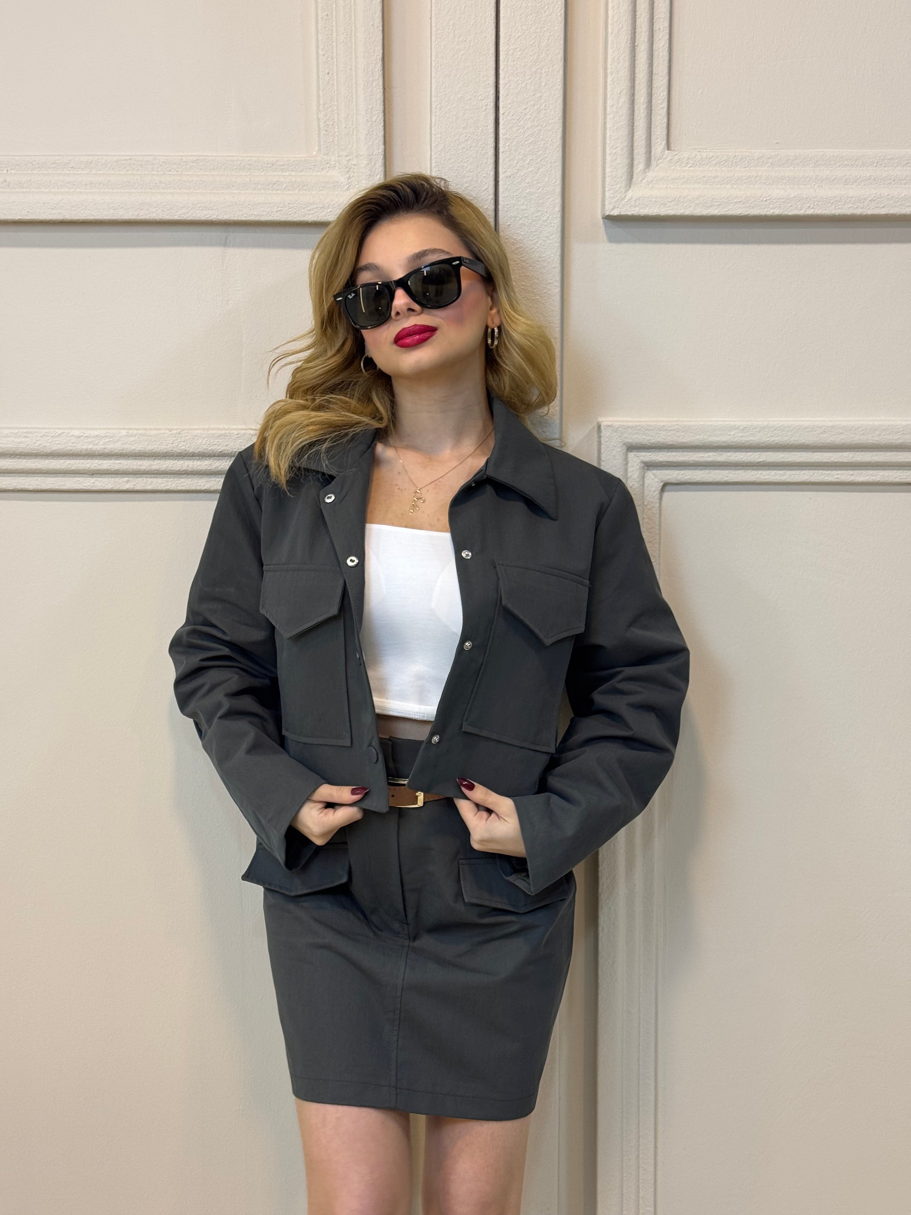 Kemer Detaylı Ceket Etek Takım